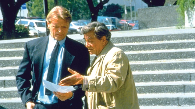 1 - A Trace of Murder