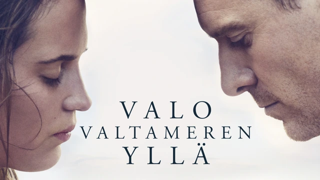 Valo valtameren yllä