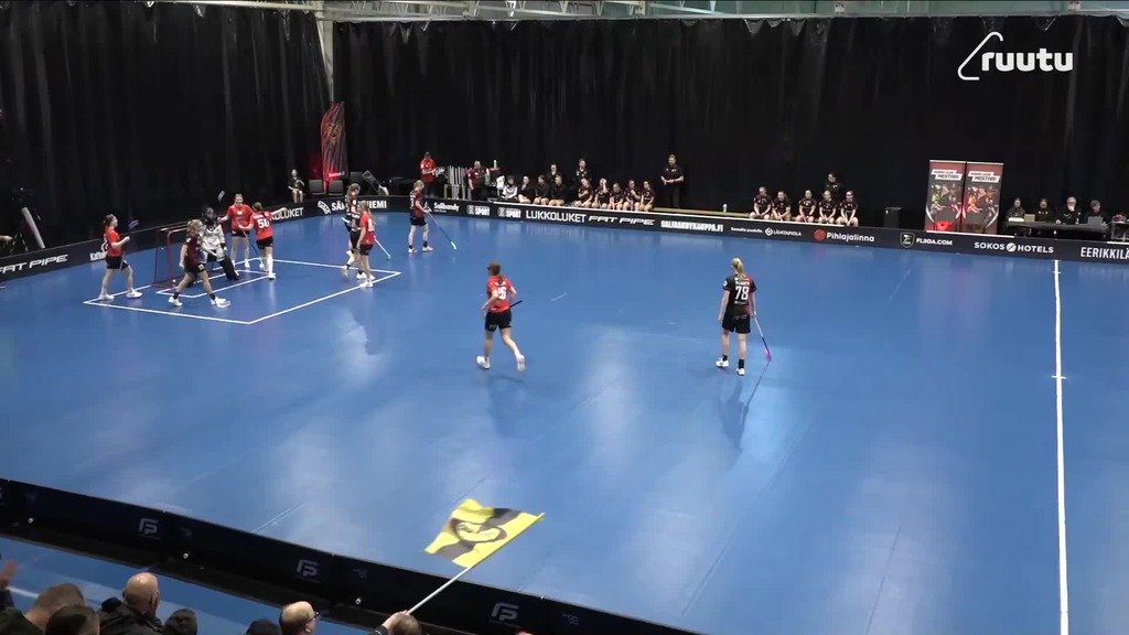 Laaksonen tuplaa Wirmon johdon takatolpalta!