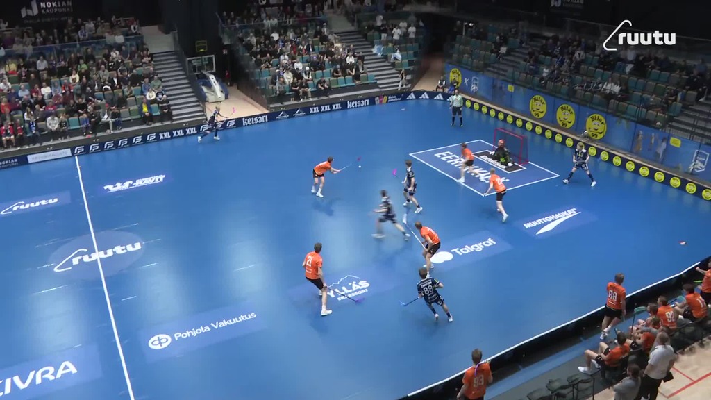 Superkentällinen iskee ja Ahola painaa numeroiksi jo 3-1!