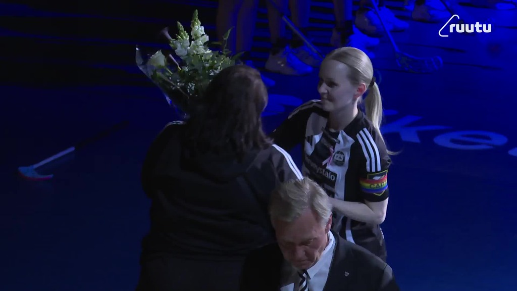 Jenna Saariolle upean huomionosoitus! Suuret onnittelut palkinnosta!