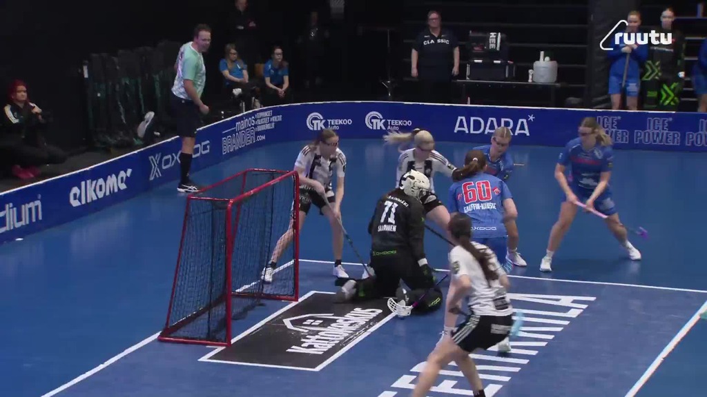 Eerika Koski avaa toisen finaalin maalihanat!