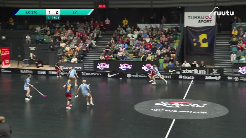 Päästä päähän -pallo päättyy Pinja Suhosen tuliseen vetoon! 