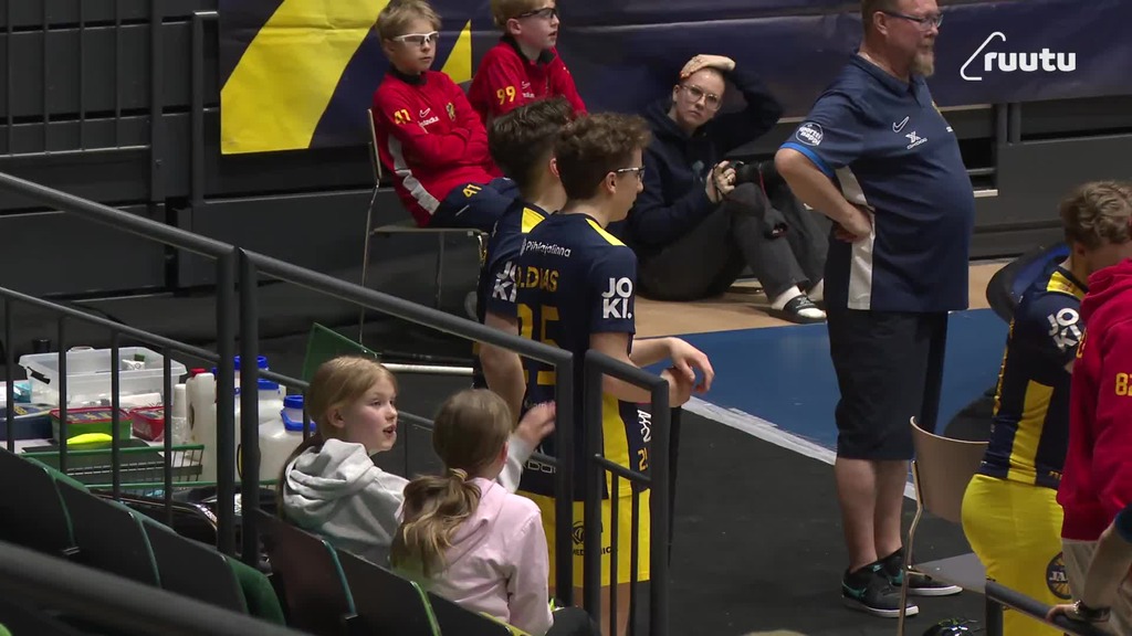 Pienet kärkipilkit alkuun! Hakanen leipoo rankkarista hatullisen 