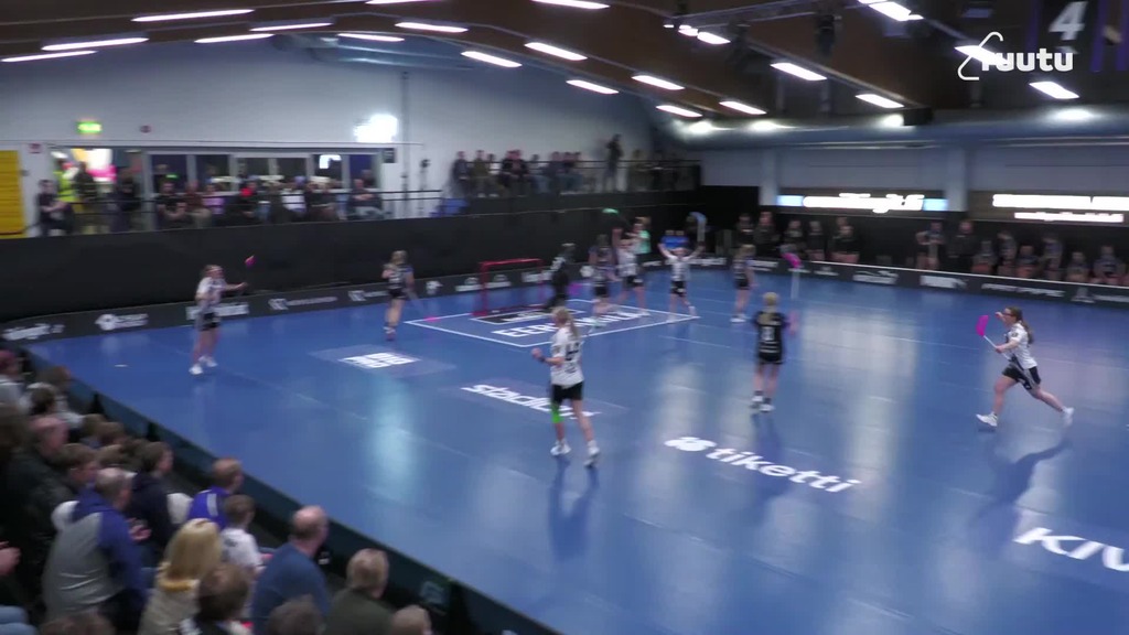 Nyt näyttää maistuvan - Veera Kuosmanen kasvattaa turkulaisten johtoa