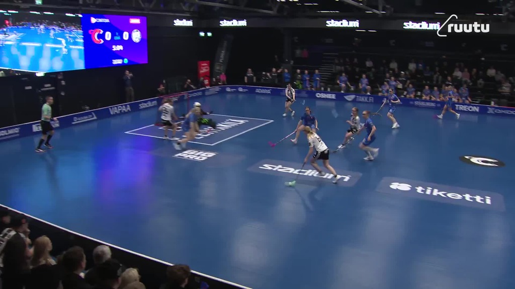 On rivakka vastaisku! Bläk Boksissa velloo mustavalkoinen lippumeri