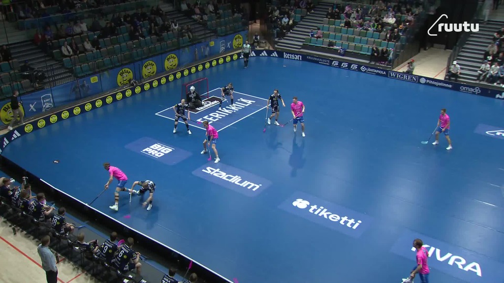 Ylivoimat ovat rautaa! Tällä kertaa onnistuu Classicin Peteris Trekse