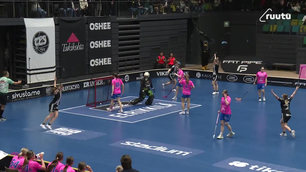 Venla Nousiainen vastaa tämän kevään finaalisarjan ensimmäisestä maalista!