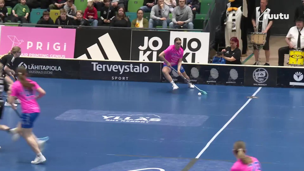 TPS käy ärhäkkänä päälle! Olivia Pietilä laukoo turkulaiset johtoon